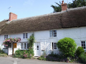 1 Bed in Burton Bradstock DC016